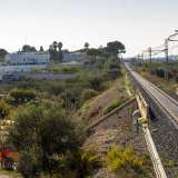 Tra il 600 e il 700 punto di riferimento della zona divenne invece la masseria fortificata Scanzano (che ha poi dato il nome alla zona), attualmente denominata Pietrasole e adibita a sala ricevimenti. La struttura si trova a poca distanza, subito oltre i binari della Sud-Est (perch� da qui passa anche la ferrovia)